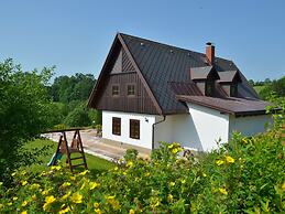 Stupna Holiday Home With Garden