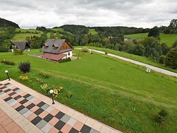 Stupna Holiday Home With Garden