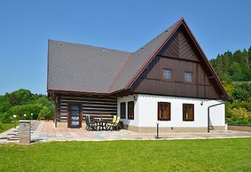 Stupna Holiday Home With Garden