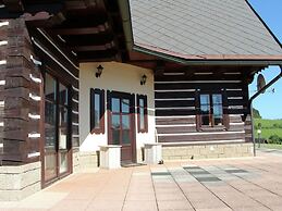 Stupna Holiday Home With Garden
