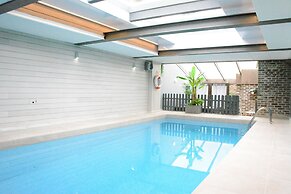 Luxury Pool Villa in Goesnes