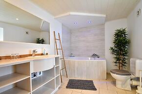 Luxury Pool Villa in Goesnes