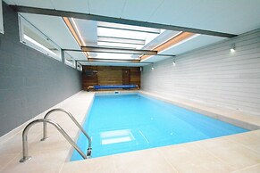 Luxury Pool Villa in Goesnes