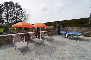 Luxury Pool Villa in Goesnes