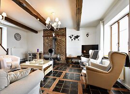 Luxury Pool Villa in Goesnes