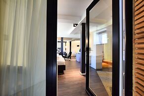 Apartment in Former Coach House