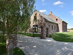 Mansion in Roesbrugge With Garden