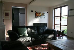 Villa Stay With Pool & Sauna