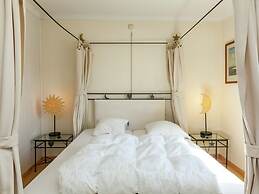 Villa Stay With Pool & Sauna