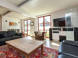 Villa Stay With Pool & Sauna
