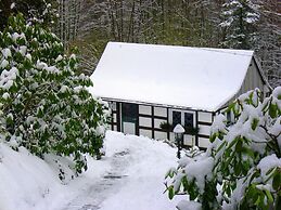 Oberkirchen Hillside Retreat