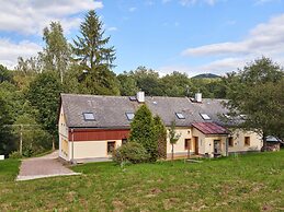 Spacious Mountain Retreat