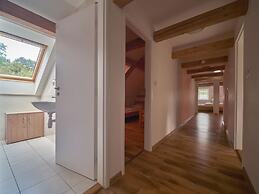 Spacious Mountain Retreat