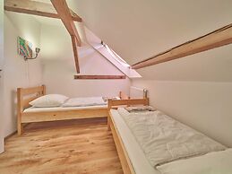 Spacious Mountain Retreat