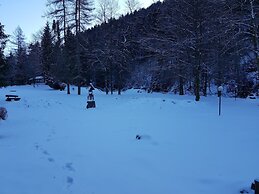 Spacious Apartment in Upper Harz near River