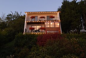 Panoramic Retreat, Thirimont