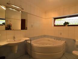 Panoramic Retreat, Thirimont