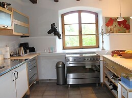 Gutshaus in Gressow mit Teich