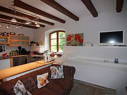 Gutshaus in Gressow mit Teich