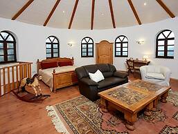 Strotzbusch Forest Hideaway