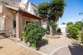 Nice Holiday Home with Shared Pool in Lo Crispin near Ciudad Quesada