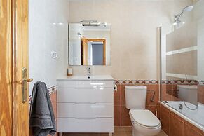 Nice Holiday Home with Shared Pool in Lo Crispin near Ciudad Quesada