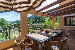 Tranquil Villa Stay, Murla