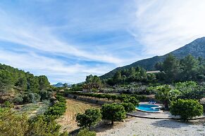 Tranquil Villa Stay, Murla