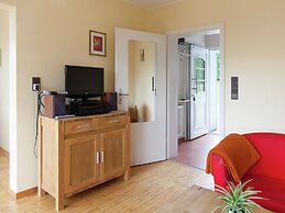 Peaceful Holiday Home in Rascheid near Forest