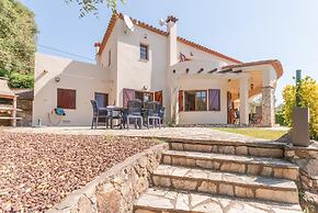 Villa in Calonge With Pool and Mountain Views