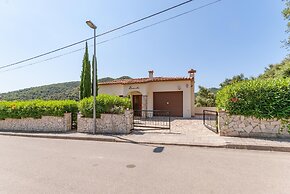 Villa in Calonge With Pool and Mountain Views