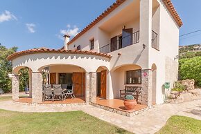 Villa in Calonge With Pool and Mountain Views