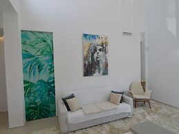 Villa With Garden & Roof Deck