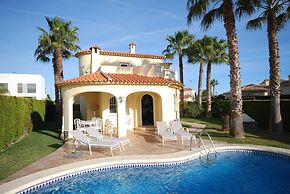 Coastal Villa With Wellness