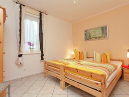 Ferienhaus mit Wellnessbereich in Elend