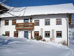 Ehemaliges Bauernhaus mit Liegewiese
