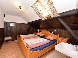 Ehemaliges Bauernhaus mit Liegewiese