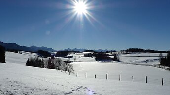 Spacious Apartment in Steingaden near Ski Area