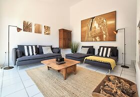 Villa a Sayalonga Vicino al Mare
