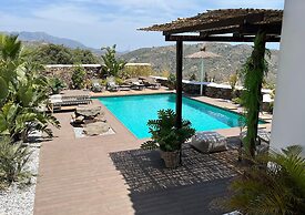 Villa a Sayalonga Vicino al Mare