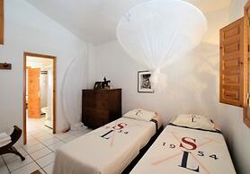 Villa a Sayalonga Vicino al Mare