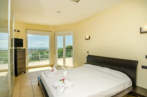 Villa in Moraira With Pool Near Beach