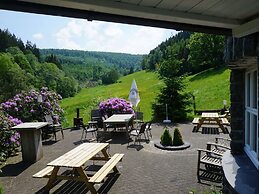 Gruppenvilla mit Waldzugang in Winterberg