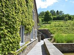 Villa With Hottub in Calm Area