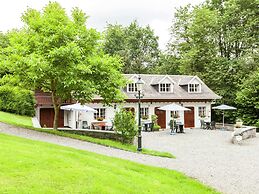 Cozy Escape in Bohon