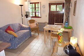 Cozy Escape in Bohon