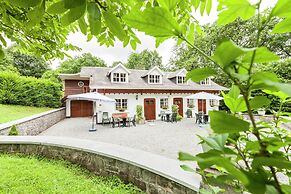 Cozy Escape in Bohon