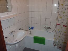 Cozy Escape in Bohon