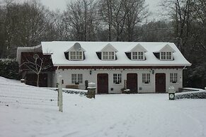 Cozy Escape in Bohon