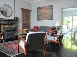 Family Retreat, Forested Anhee